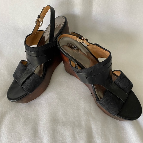 Coach heels - Picture 3 of 7